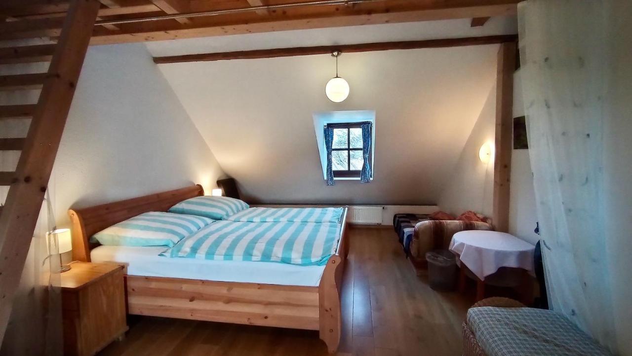 Ferienappartement Rondine Bekond Exteriör bild